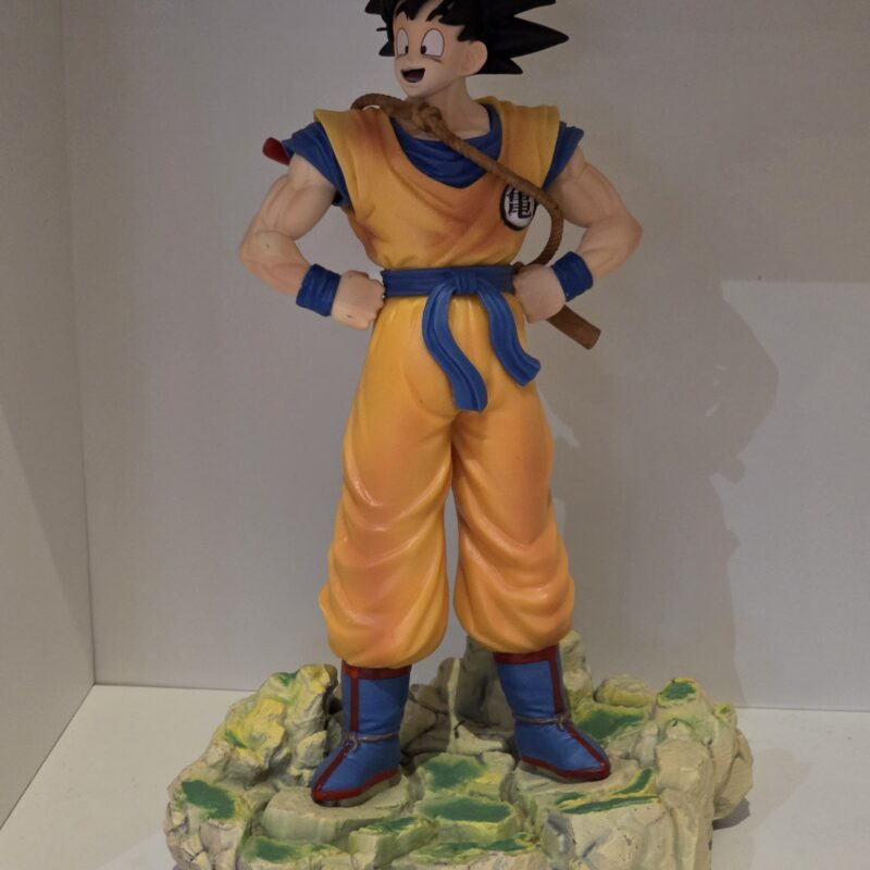 FIGURINE DRAGON BALL SAIYEN SANGOKU 32 CM
